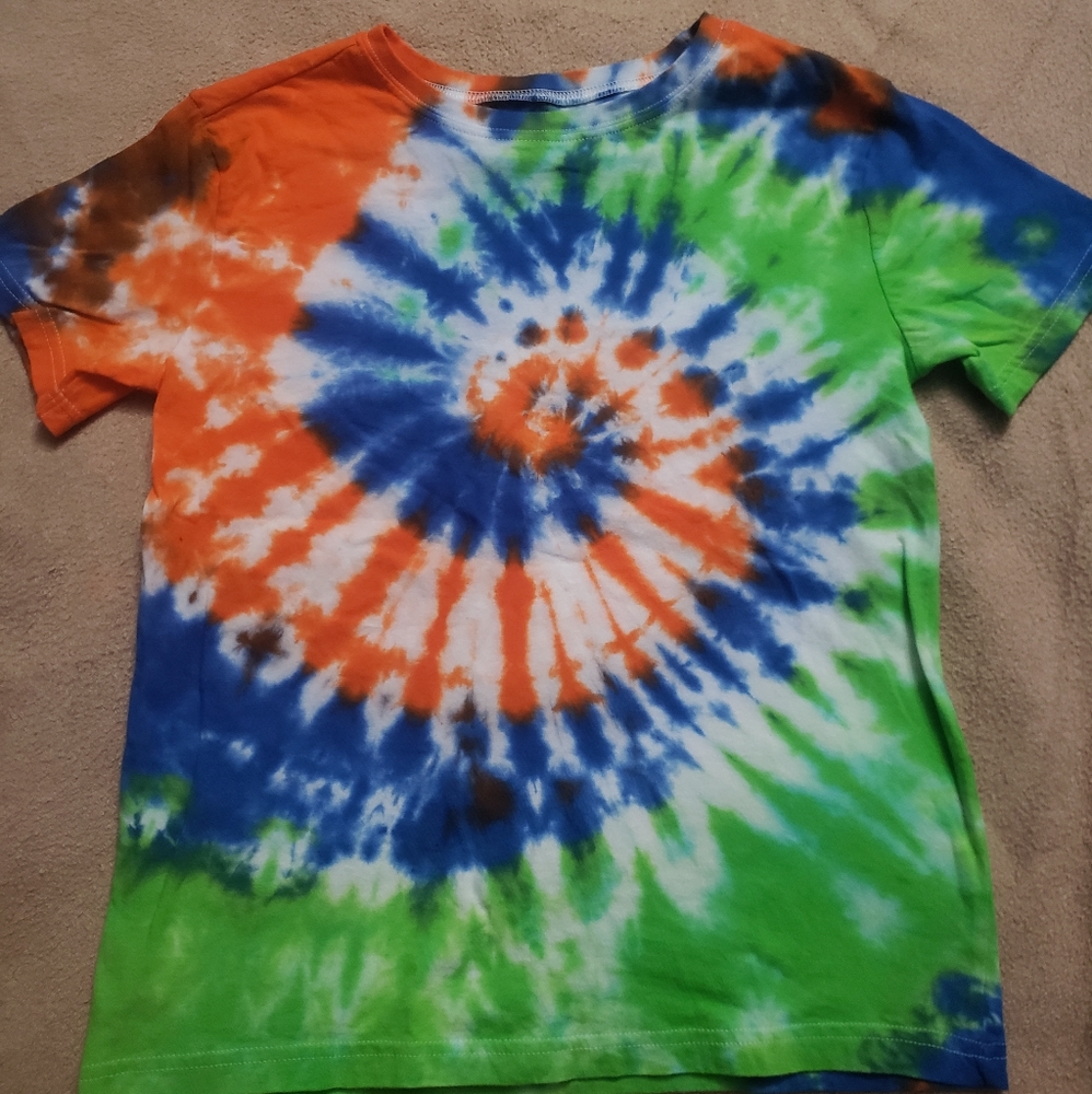 Handmade tie dye unisex tee